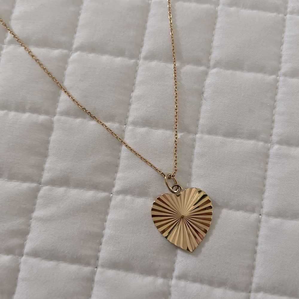 Gold vermeil antique styles heart necklace